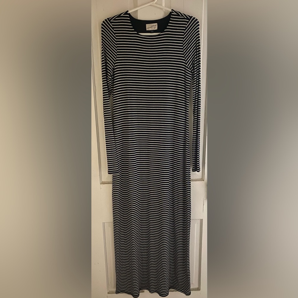 Universal Thread Navy and White Striped Long Sleeve Dress
